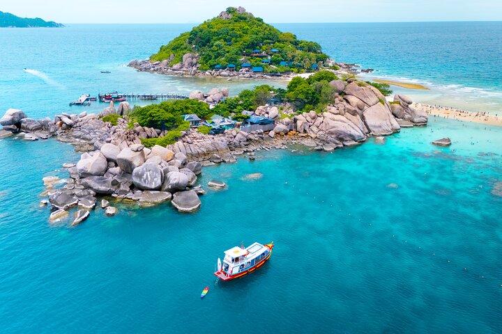 Ko Tao: Vintage Boat - Small Group Snorkeling Day Trip with Meals