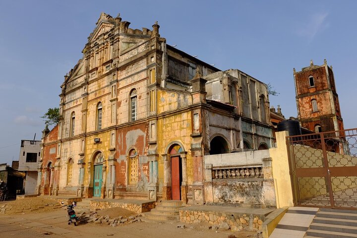Private Tour on Porto-Novo and the Black Lake of Adjara