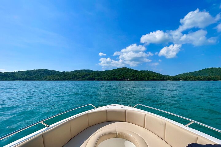 Pig Island & Koh Tan Tour by Speed Boat (Snorkeling & Kayaking)
