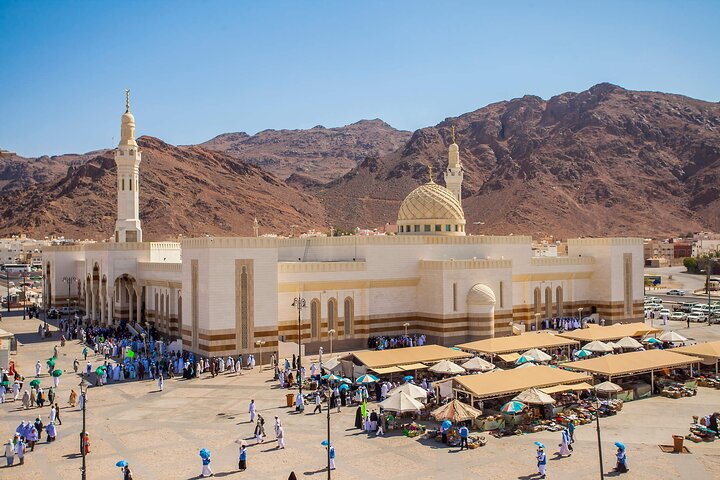 Private Guided Spiritual Ziyarat Tour of Madinah