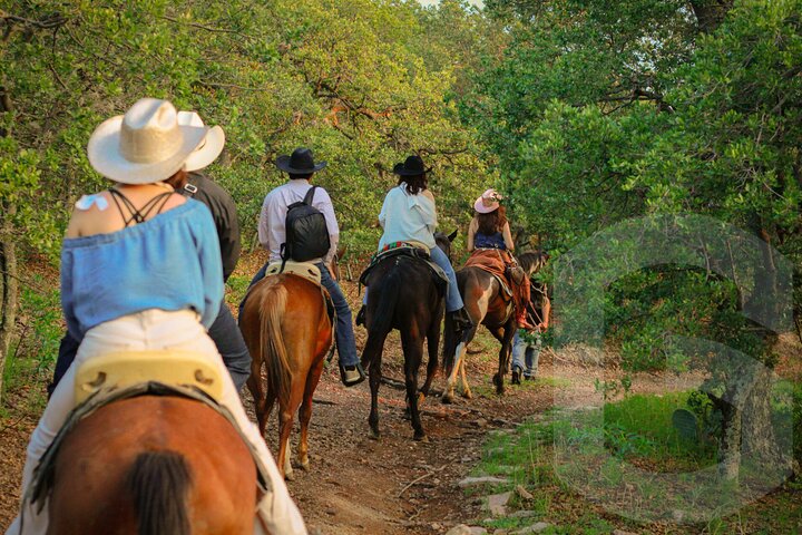 Horseback Riding in the Guanajuato Hills