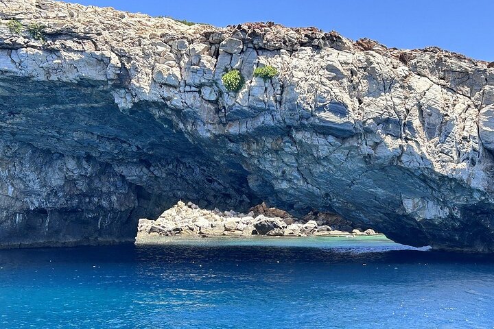 Half Day Cruise Explore Paros Antiparos and Despotiko