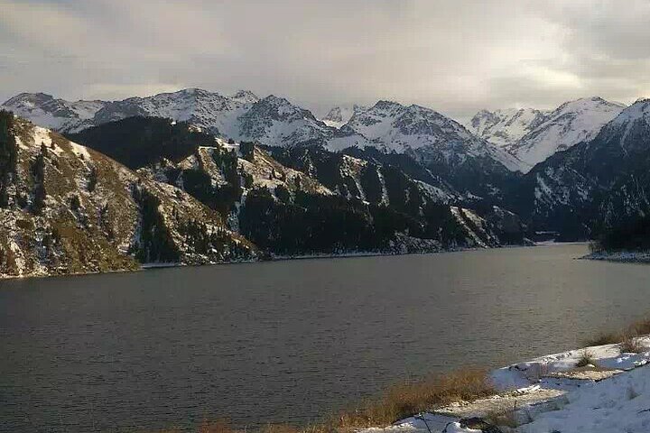Private Day Tour to Tianchi Heavenly Lake and Red Hill fr Urumqi