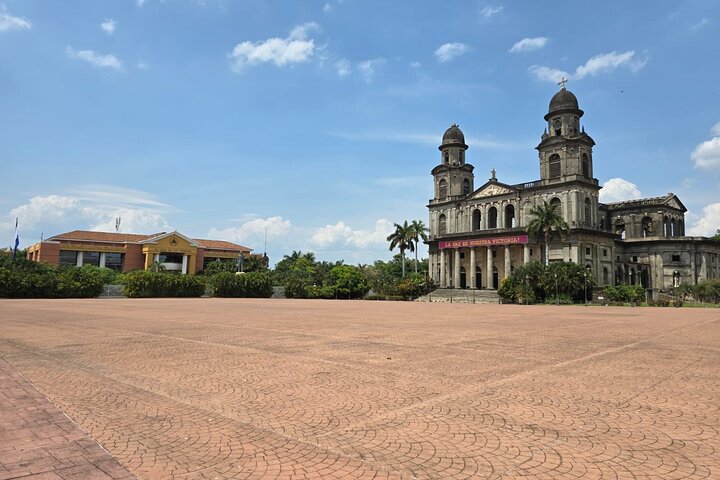 Discover the Best of Managua on a Private City Tour