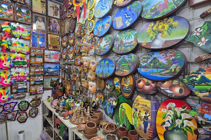 Discover the Best of Managua on a Private City Tour