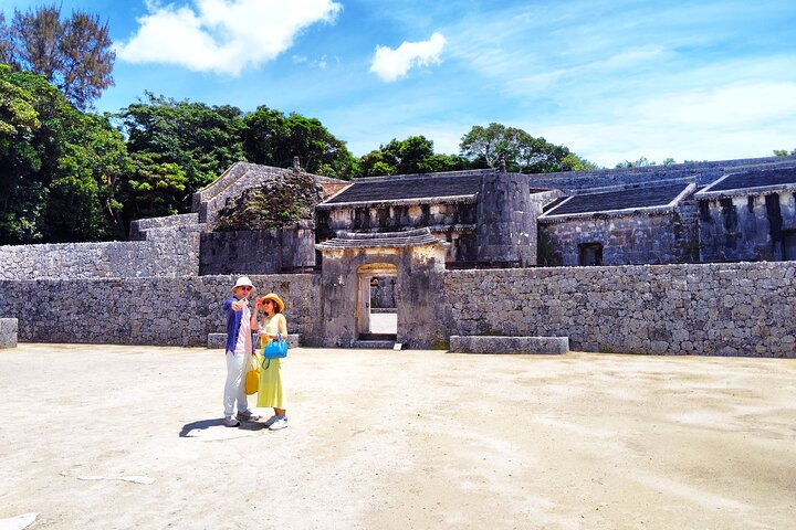 Shurijo Castle & Royal Mausoleum Tour – Ryukyu Kingdom Heritage