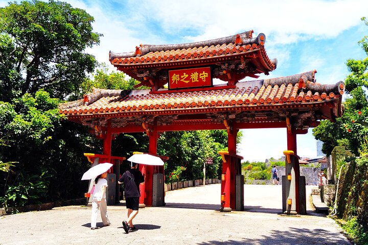 Shurijo Castle & Royal Mausoleum Tour – Ryukyu Kingdom Heritage