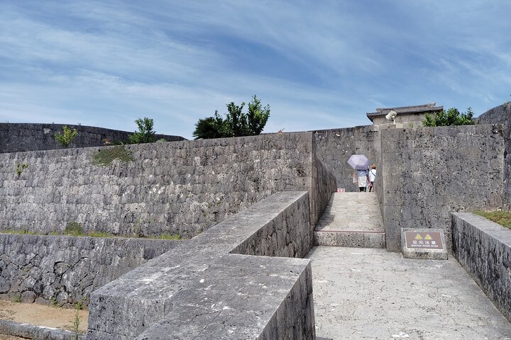 Shurijo Castle & Royal Mausoleum Tour – Ryukyu Kingdom Heritage