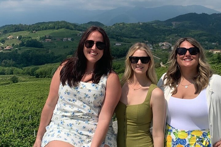 All inclusive Private Prosecco Hills Tour - 2 Wineries and Lunch.