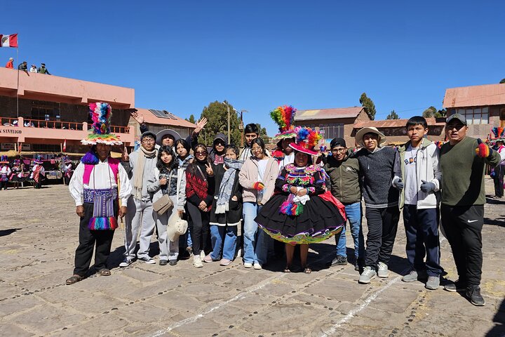 Uros and Taquile Speedboat Day Tour in Small Group