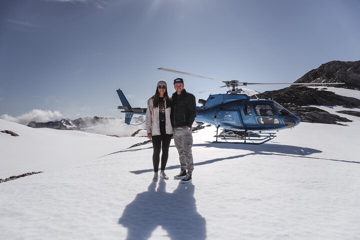 Pilot’s Choice: 2 Glaciers & Snow Landing – 35min