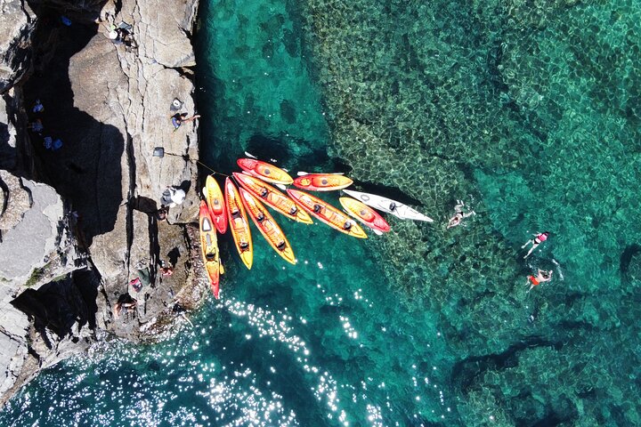 Budva Bay: Kayak & SUP Tour to Coastal Caves