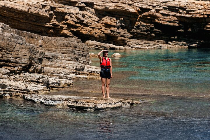 Budva Bay: Kayak & SUP Tour to Coastal Caves