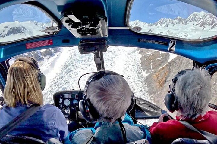 Mt Cook Supreme: 4 Glaciers with 2 Snow Landings - 60mins