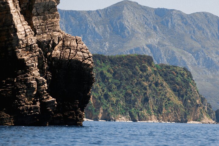 Budva Bay: Kayak & SUP Tour to Coastal Caves