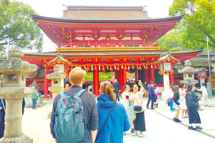 Fukuoka & Hakata Private Custom Tour with Optional Port Pickup