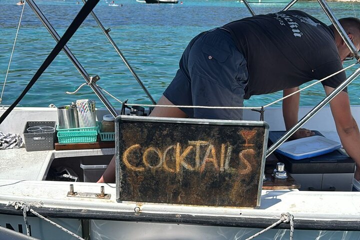 Private boat tour Blue Lagoon and 3 Islands from Trogir or Split