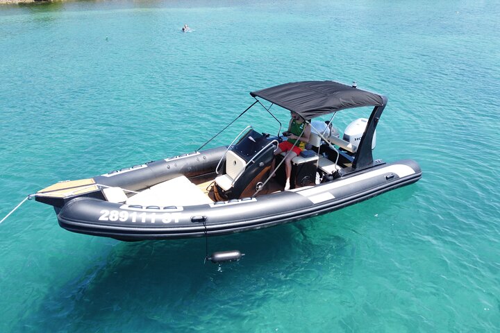 Private boat tour Blue Lagoon and 3 Islands from Trogir or Split