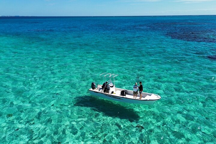 Fishing experience on a private small boat on Ishigaki Island - Meet empty-handed!Fish.Let's eat.~ 【1 day course】