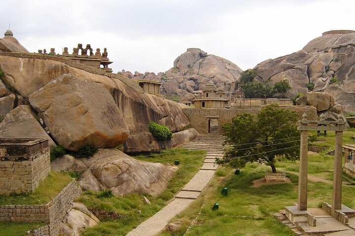 Hampi/Chitradurga/Badami/Aihole/Pattadkal from Bangalore in 3days