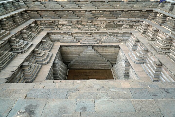 Hampi/Chitradurga/Badami/Aihole/Pattadkal from Bangalore in 3days