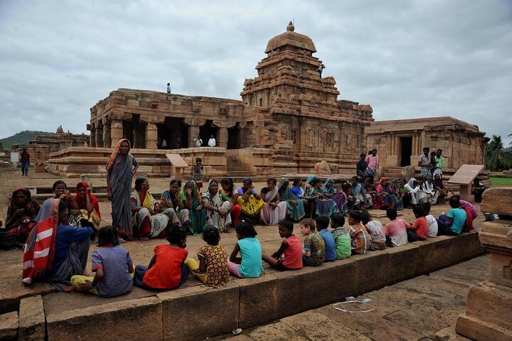 Hire a Guide to visit Badami/Aihole/Pattadakal with own transport
