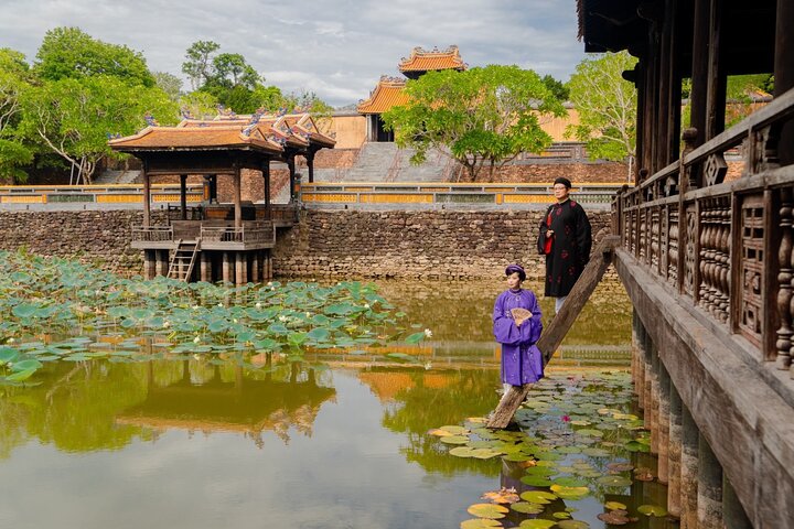 Hue Tombs Tour by Bike & Dragon Boat Cruise on Perfume River