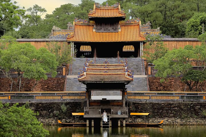 Hue Tombs Tour by Bike & Dragon Boat Cruise on Perfume River
