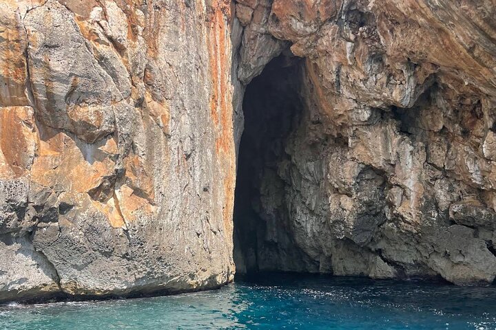 3 Hour Group Tour by Boat to the Caves of Santa Maria di Leuca