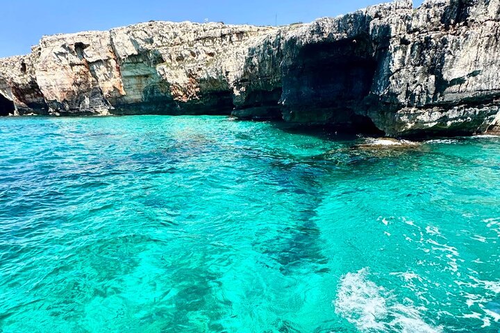 3 Hour Group Tour by Boat to the Caves of Santa Maria di Leuca