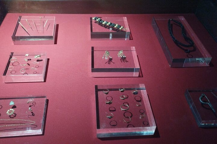 Tour of the Secrets of the Roman Museum