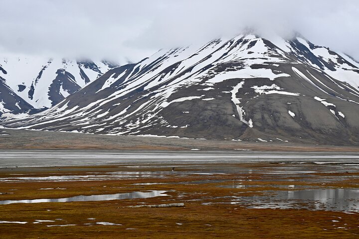 Explore the Legendary Town of Longyearbyen