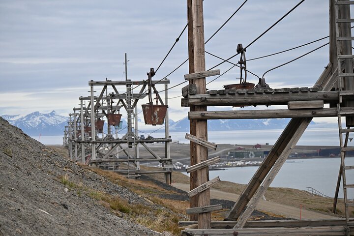 Explore the Legendary Town of Longyearbyen