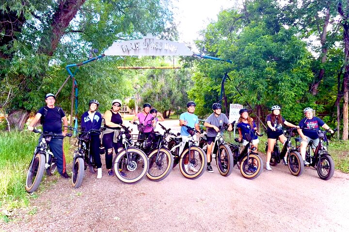 Garden of the Gods Highlights and Gems Guided E-Bike eBike Tour