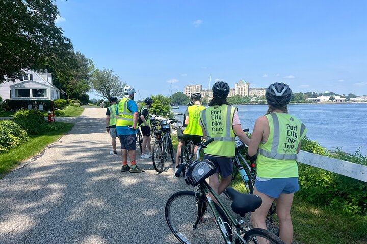 Islands & Harbor Bike Tour-Sightseeing + Exploring Must-See Sites