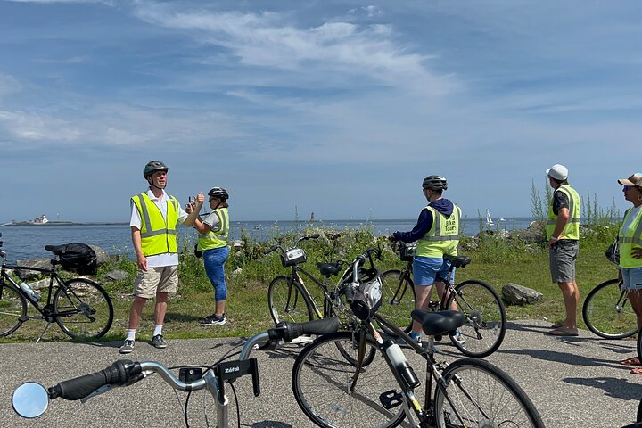 Islands & Harbor Bike Tour-Sightseeing + Exploring Must-See Sites