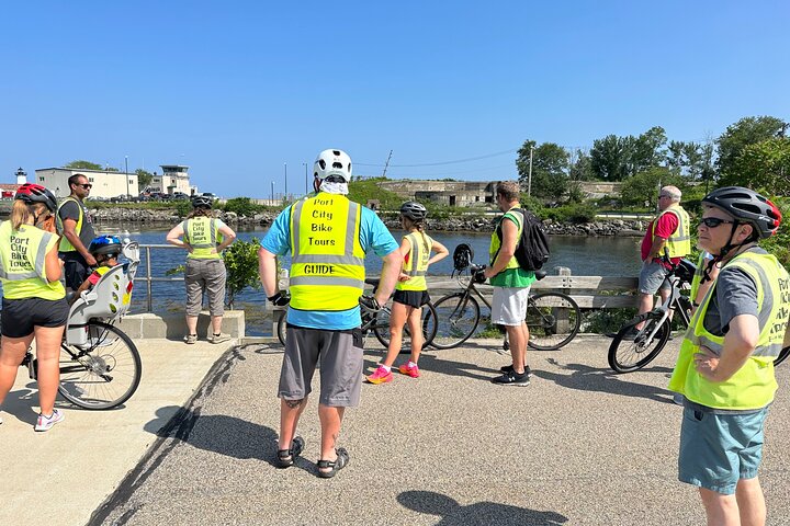 Islands & Harbor Bike Tour-Sightseeing + Exploring Must-See Sites