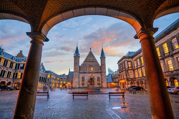 Explore The Hague in 60 minutes with a Local