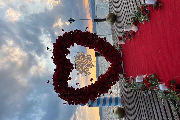 Romantic Marriage Proposal Experience in Lake Garda