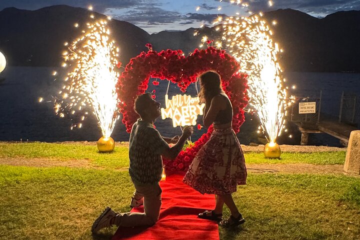 Romantic Marriage Proposal Experience in Lake Garda