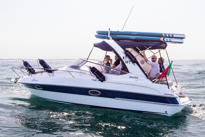 Luxury Private Boat to Ponta de Piedade + paddleboarding