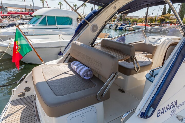 Luxury Private Boat to Ponta de Piedade + paddleboarding