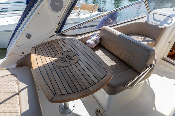 Luxury Private Boat to Ponta de Piedade + paddleboarding