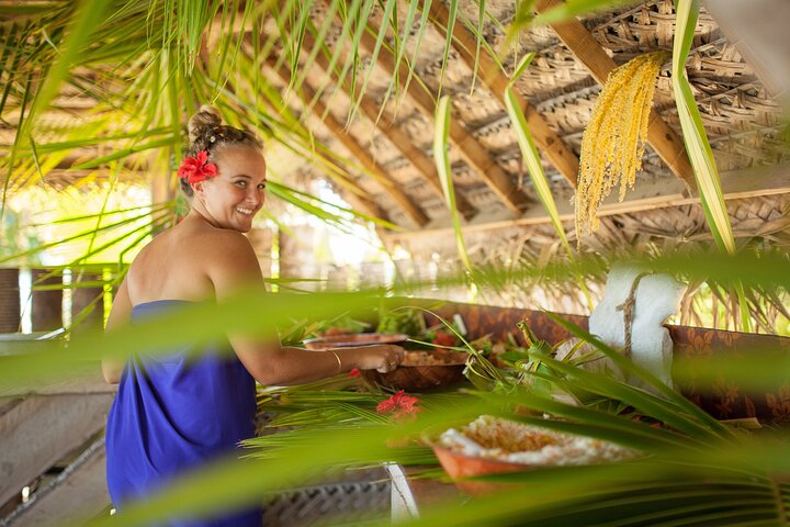 Full Day Lagoon Group Tour in Bora Bora with Lunch