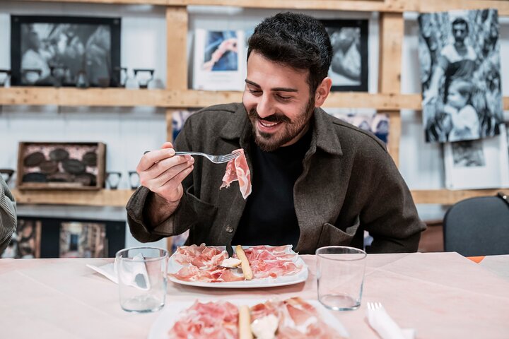 Half Day Private Parmigiano Reggiano and Parma Ham Experience