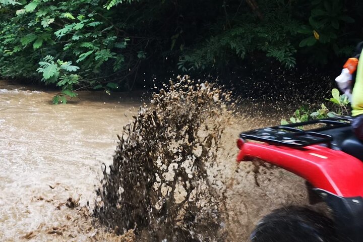 Punta Cacique ATV 4WD Jungle and Mountain Adventure in Costa Rica