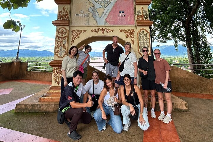 ChiangRai Guided 7 Major Sites+Buffet Lunch #All ticket included