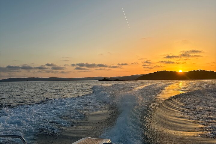 Saint Tropez Private Sunset Yacht Charter on 13m Motor Yacht