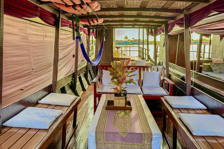 Private Boat from Battambang to Siem Reap via Tonle Sap Lake