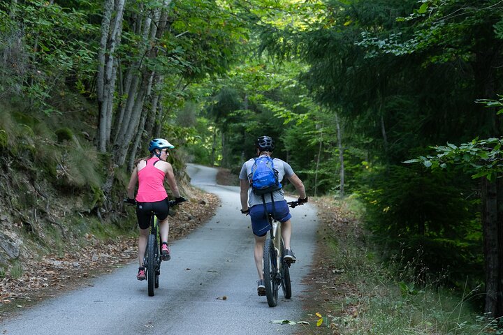Private E-bike tour in Serra da Estrela. Guided or Auto Guided
